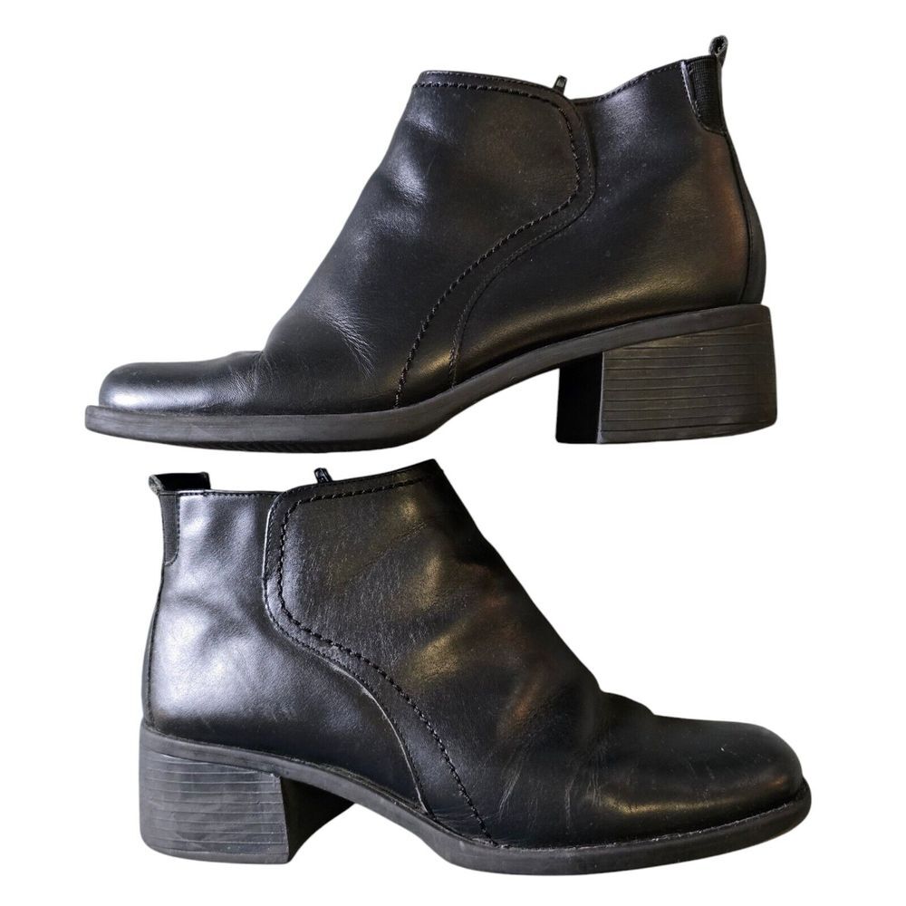 Women's Black Leather Booties Dockers Side Zip Womens 8M Excellent Condition